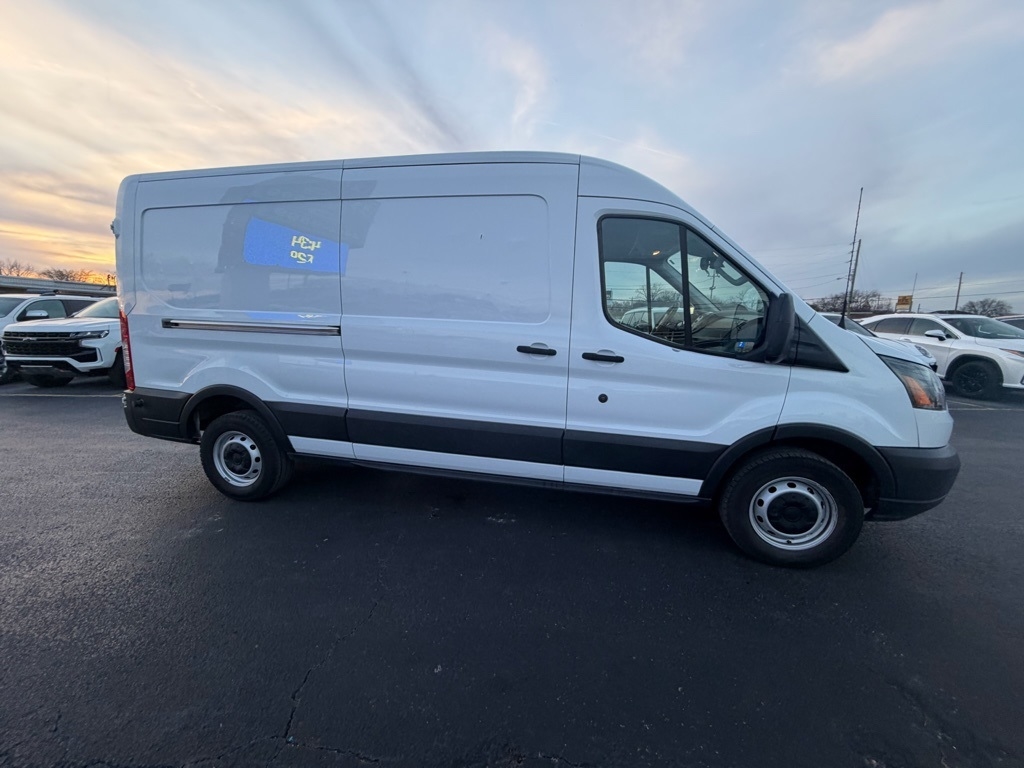 Ford Transit 250 Van Med. Roof w/Sliding Pass. 148-in. WB 2019