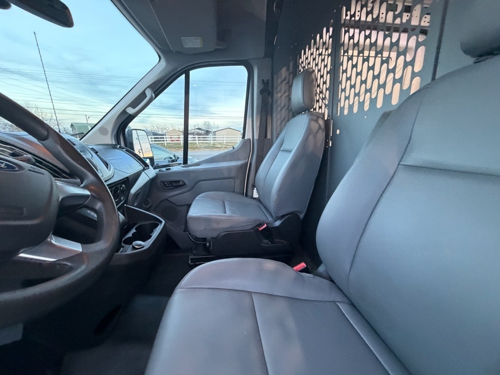 Ford Transit 250 Van Med. Roof w/Sliding Pass. 148-in. WB 2019