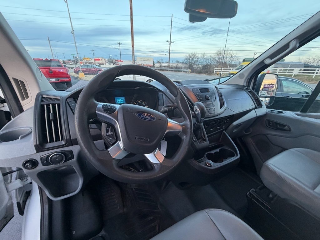 Ford Transit 250 Van Med. Roof w/Sliding Pass. 148-in. WB 2019