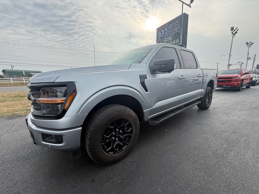 Ford F-150 XLT SuperCrew 4WD 2024