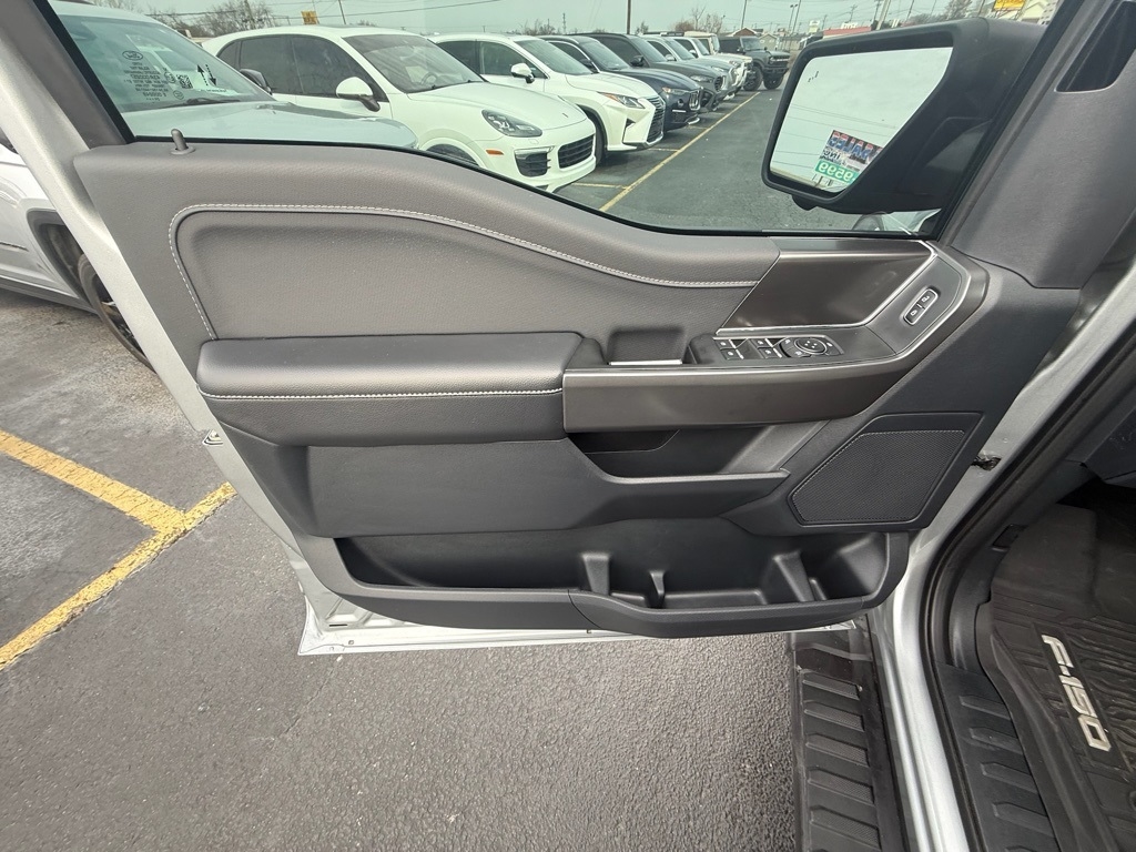 Ford F-150 XLT SuperCrew 4WD 2024