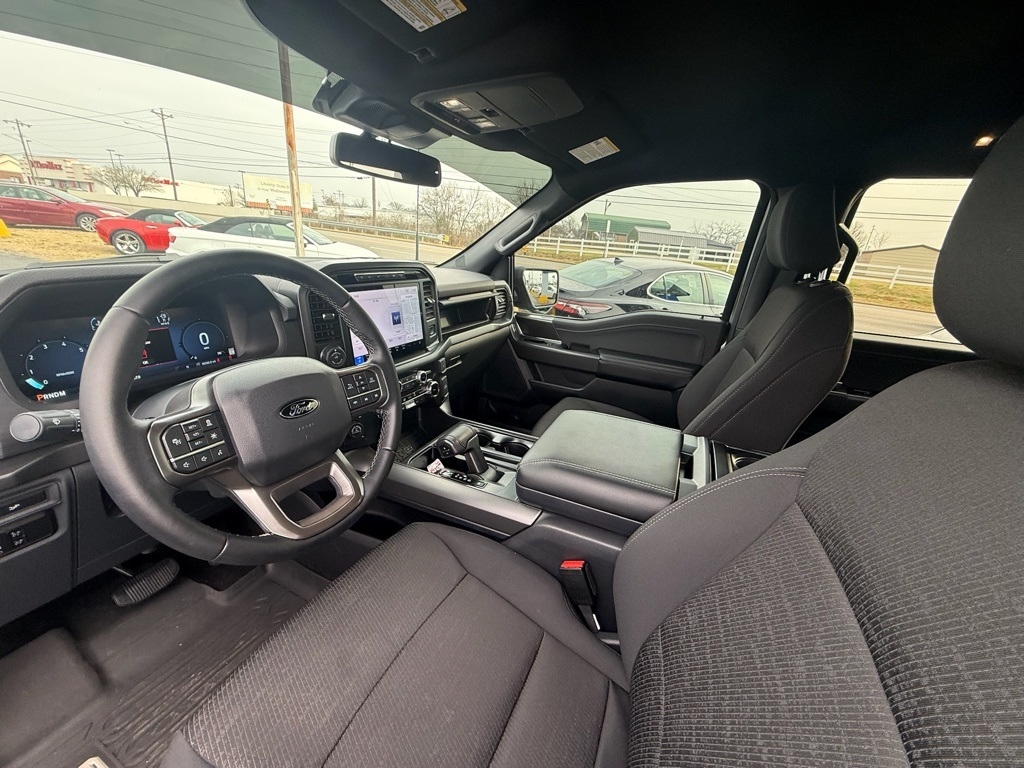 Ford F-150 XLT SuperCrew 4WD 2024