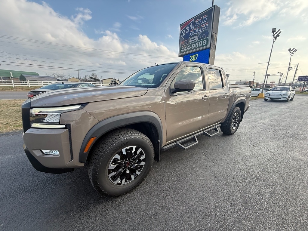 Nissan Frontier PRO-4X Crew Cab 4WD 2023