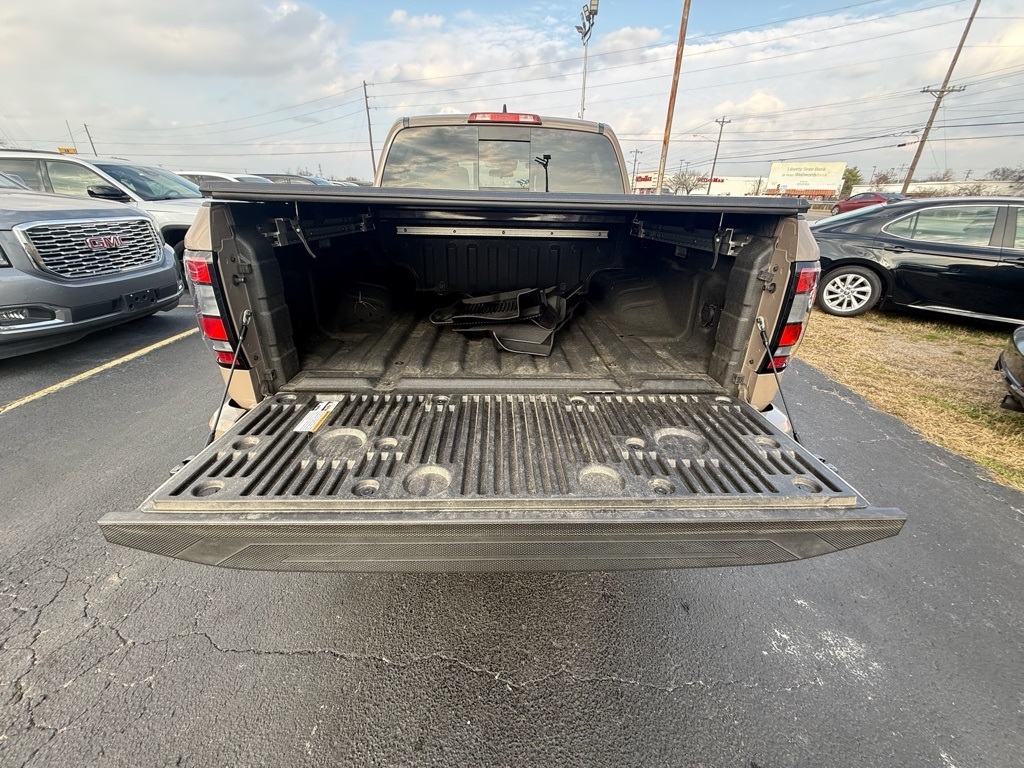 Nissan Frontier PRO-4X Crew Cab 4WD 2023