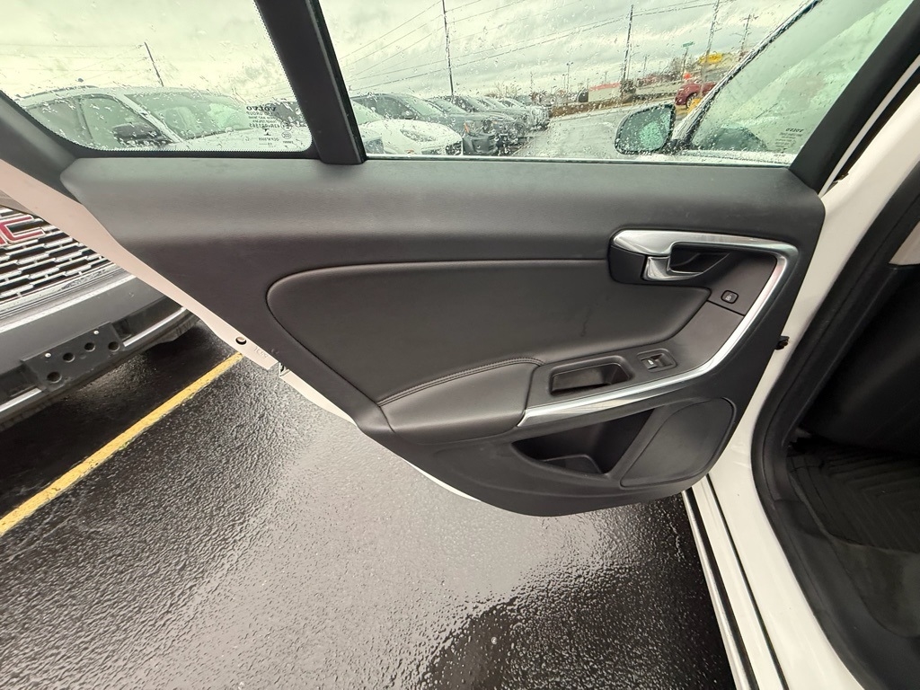 Volvo S60 T5 Drive-E Premier FWD 2016