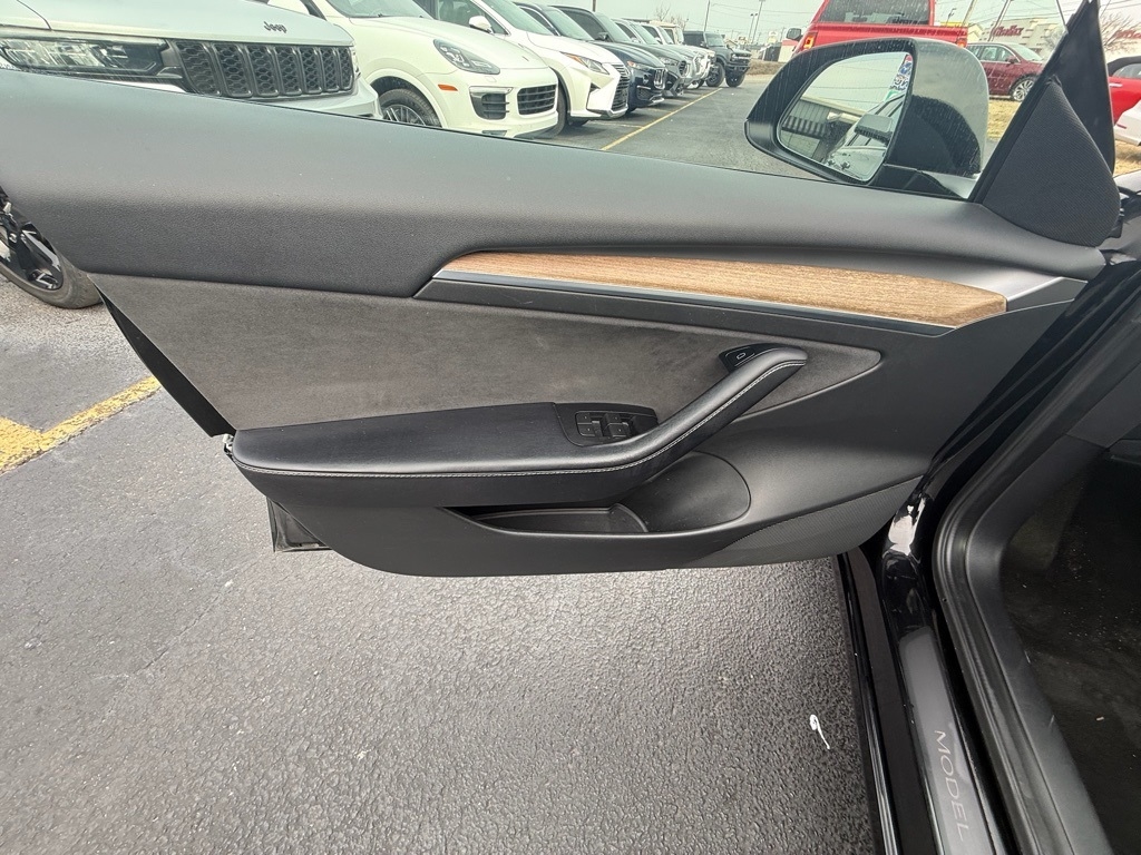 Tesla Model 3 Standard Range Plus 2022