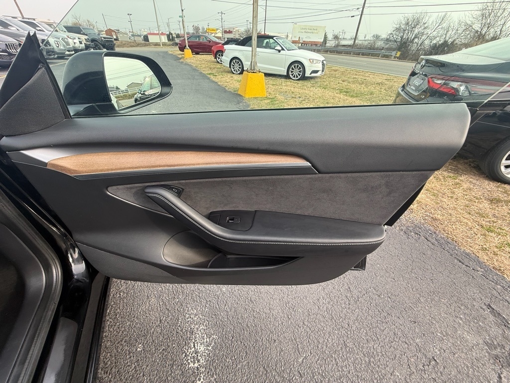 Tesla Model 3 Standard Range Plus 2022