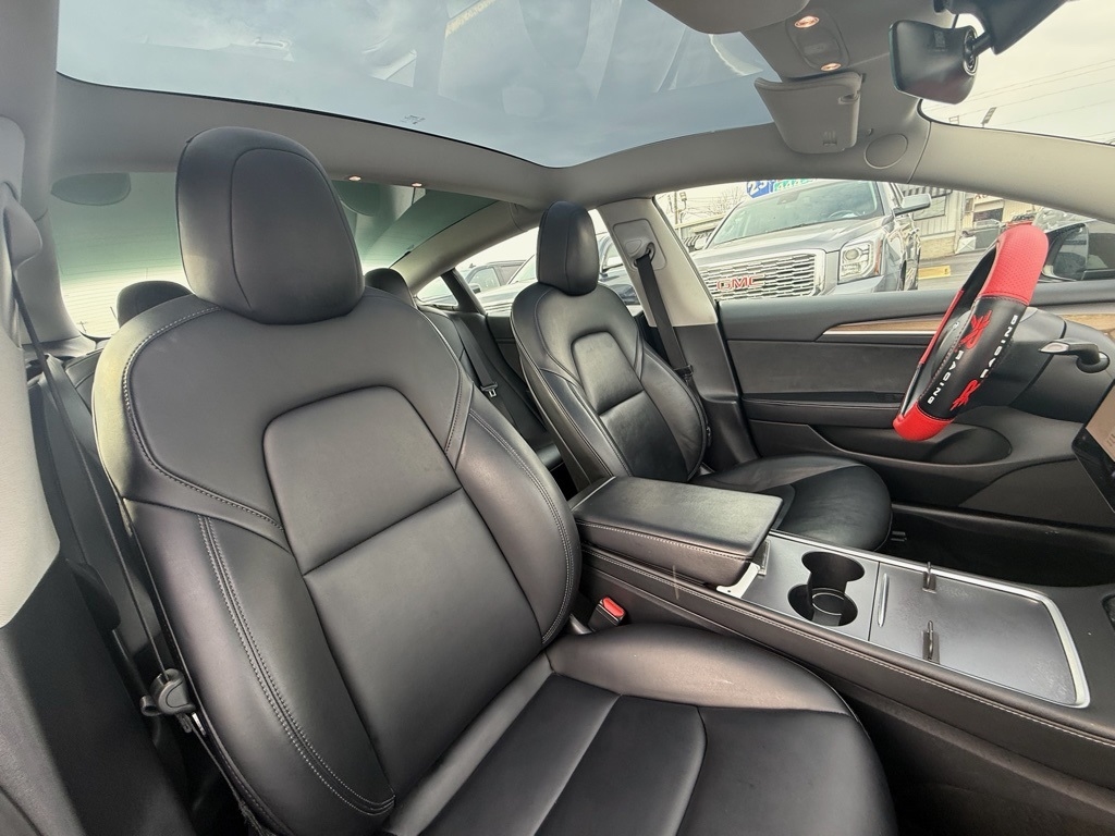 Tesla Model 3 Standard Range Plus 2022