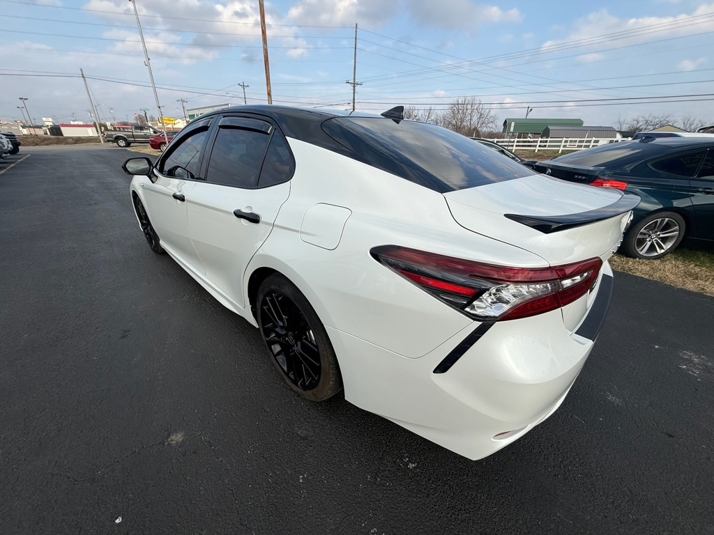Toyota Camry Hybrid XSE 2021