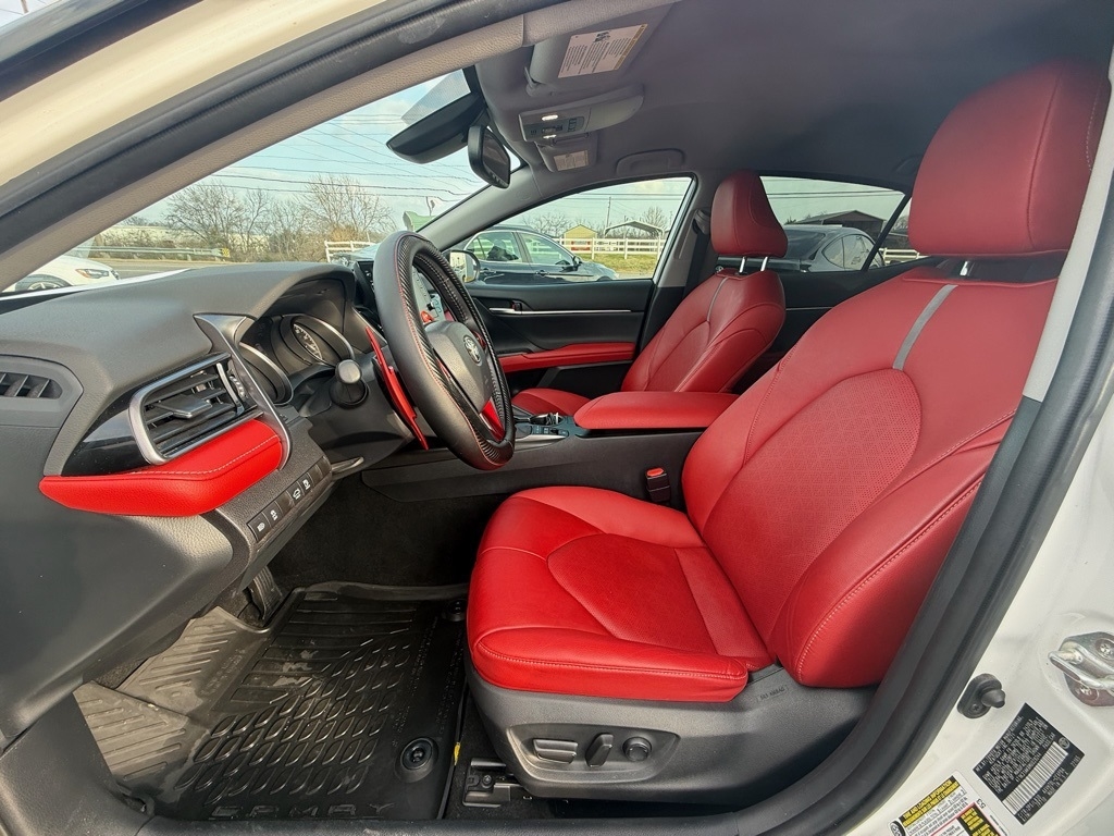 Toyota Camry Hybrid XSE 2021