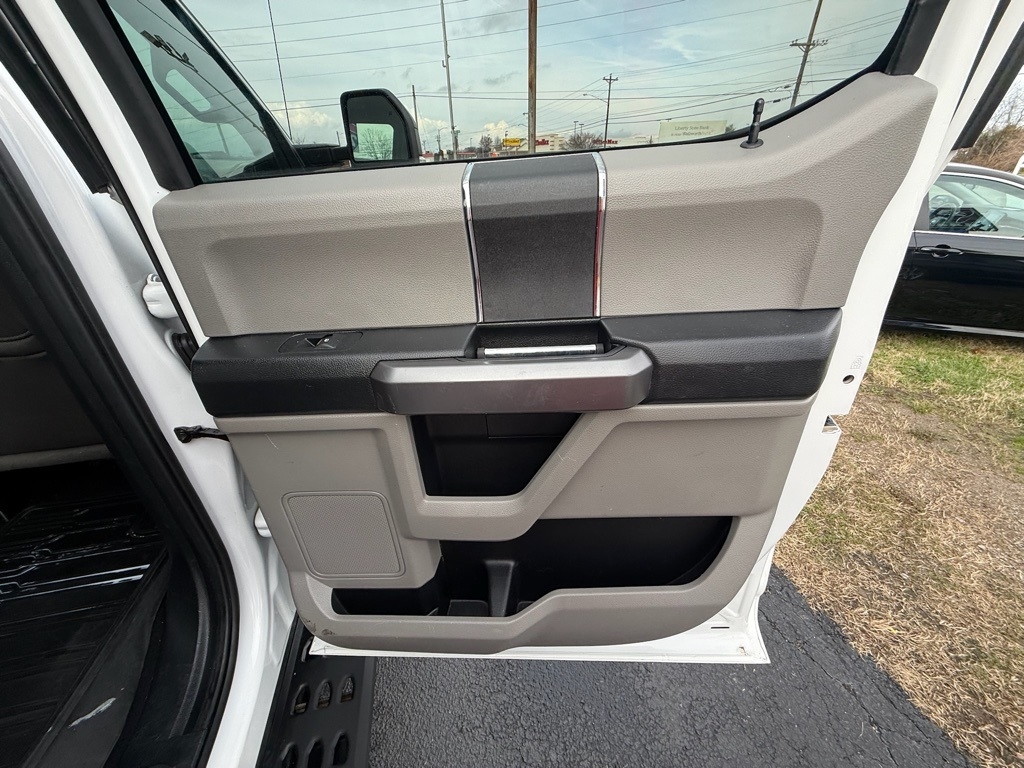 Ford F-250 SD XLT Crew Cab 4WD 2019