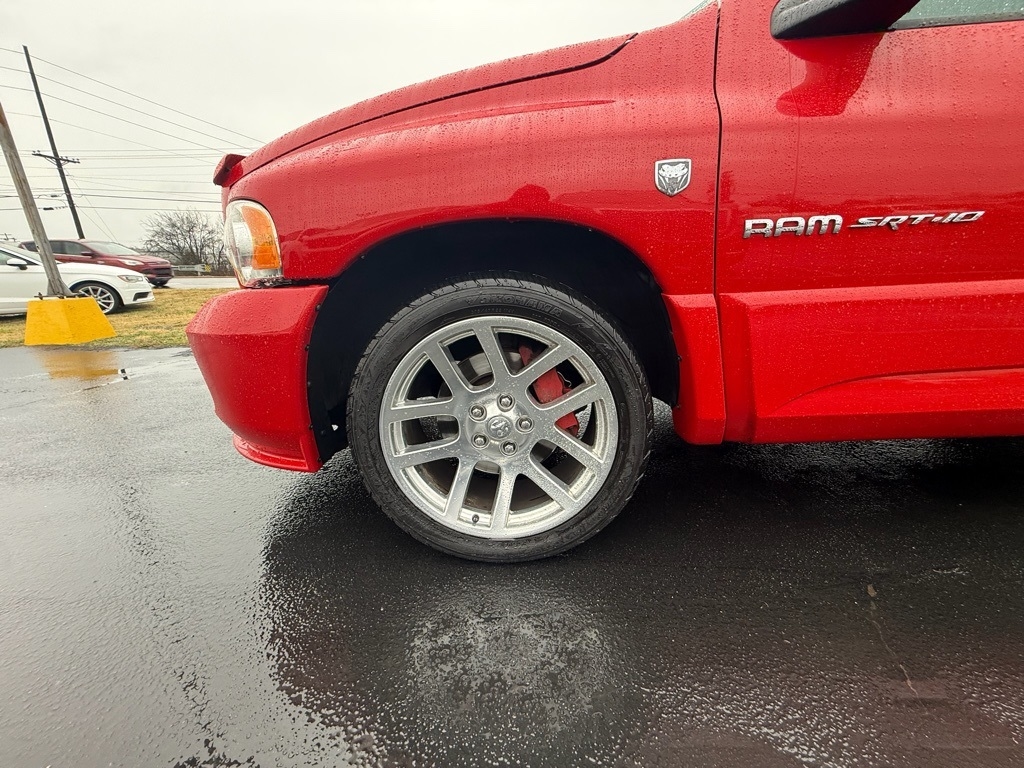 Dodge Ram 1500 SRT-10 Quad Cab 2WD 2005