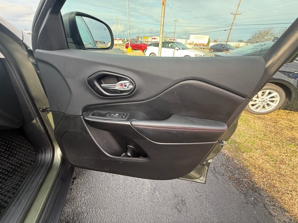 Jeep Cherokee Trailhawk 4WD 2019