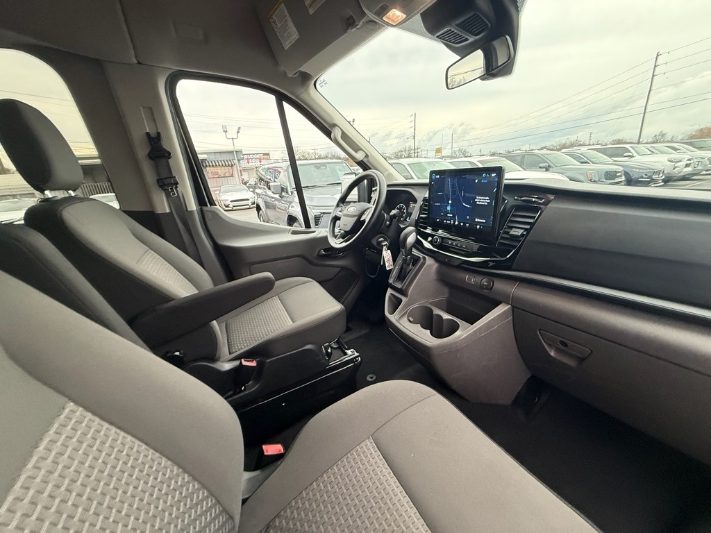 Ford Transit 350 Wagon Med. Roof XL w/Sliding Pass. 148-in. WB 2024