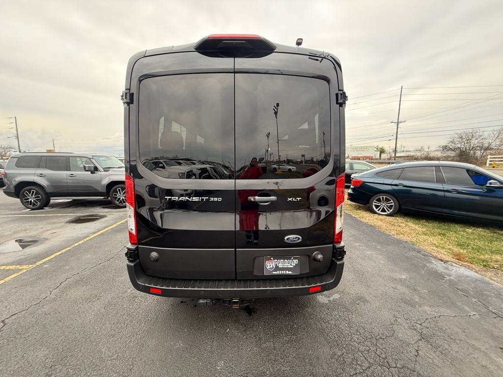 Ford Transit 350 Wagon Med. Roof XL w/Sliding Pass. 148-in. WB 2024