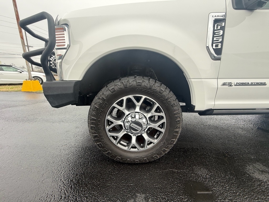 Ford F-350 SD King Ranch Crew Cab Long Bed 4WD 2022