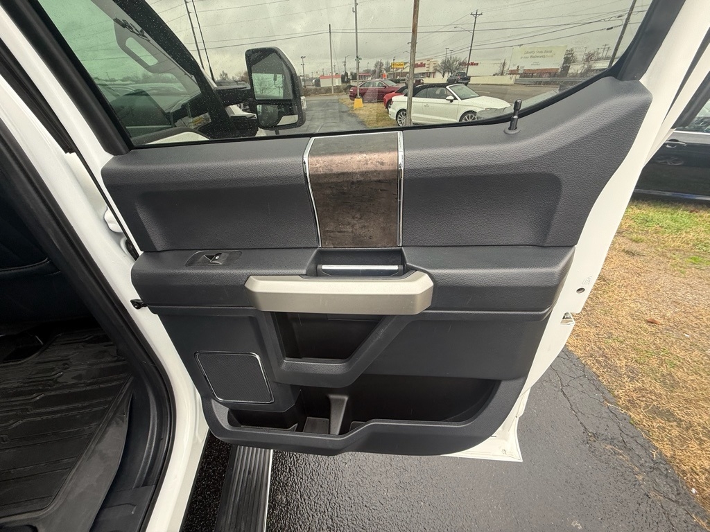 Ford F-350 SD King Ranch Crew Cab Long Bed 4WD 2022