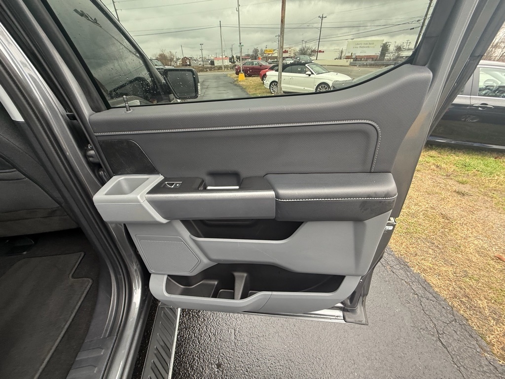 Ford F-150 XLT SuperCrew 5.5-ft. Bed 4WD 2022