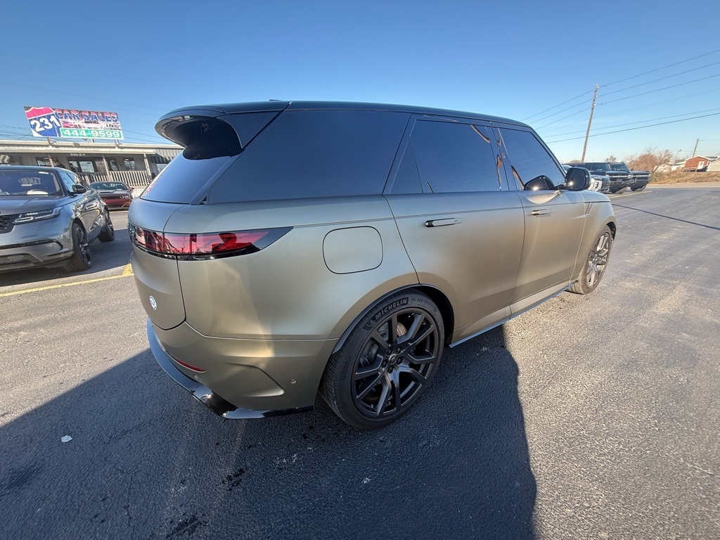 Land Rover Range Rover Sport P635 SV Edition One w/Carbon Bronze Paint 2024