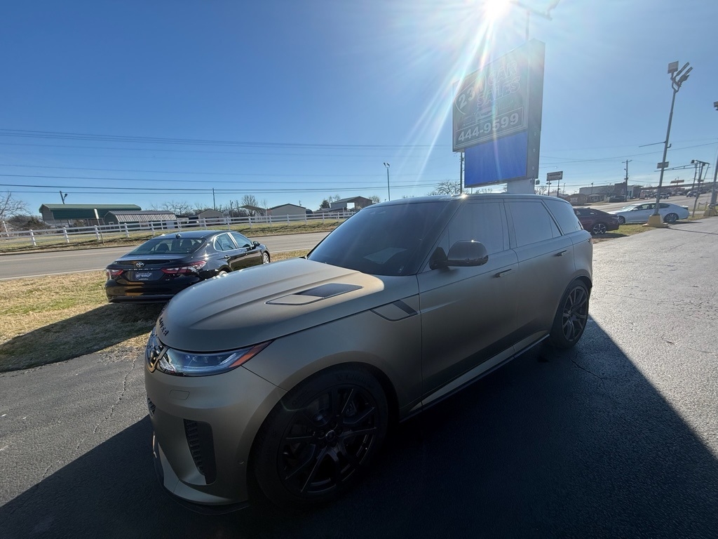 Land Rover Range Rover Sport P635 SV Edition One w/Carbon Bronze Paint 2024