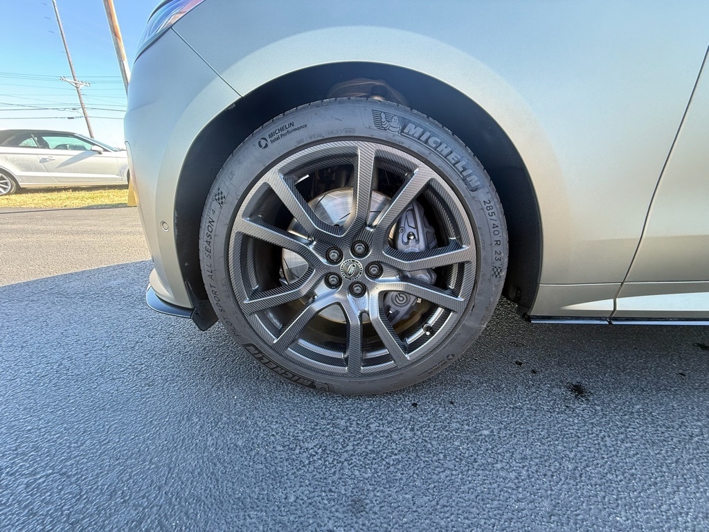 Land Rover Range Rover Sport P635 SV Edition One w/Carbon Bronze Paint 2024