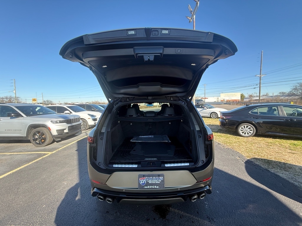 Land Rover Range Rover Sport P635 SV Edition One w/Carbon Bronze Paint 2024