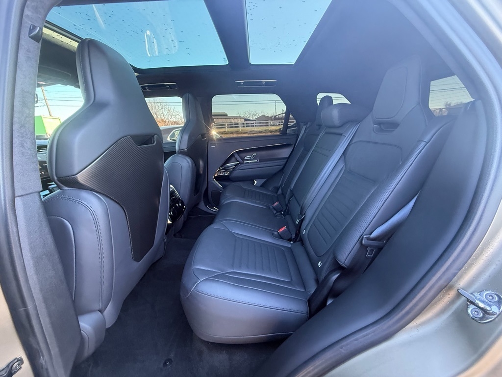 Land Rover Range Rover Sport P635 SV Edition One w/Carbon Bronze Paint 2024