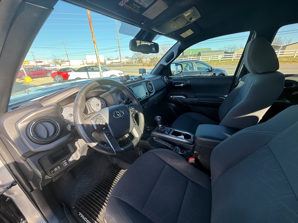 Toyota Tacoma SR5 Double Cab Long Bed V6 6AT 4WD 2019