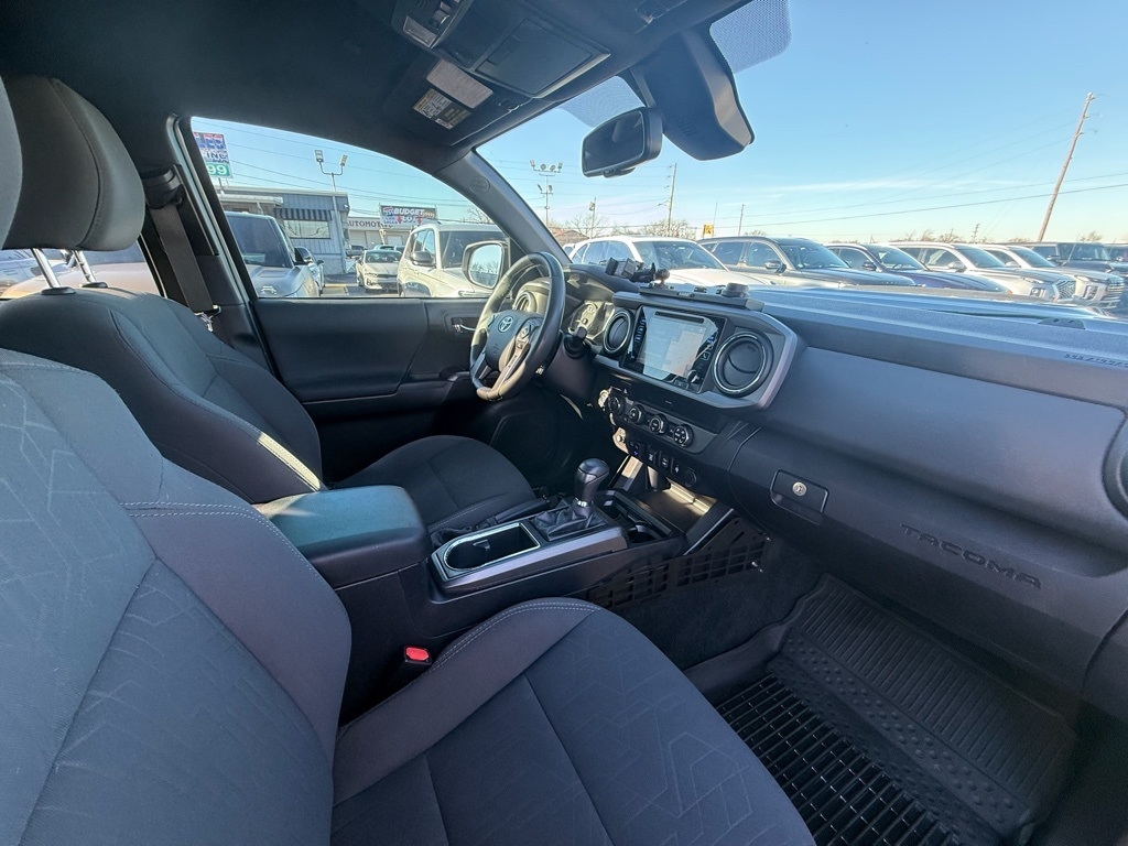 Toyota Tacoma SR5 Double Cab Long Bed V6 6AT 4WD 2019