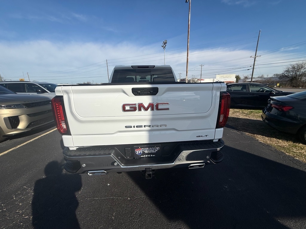 GMC Sierra 1500 SLT Crew Cab 4WD 2026