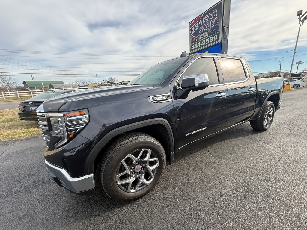 GMC Sierra 1500 SLT Crew Cab 4WD 2023