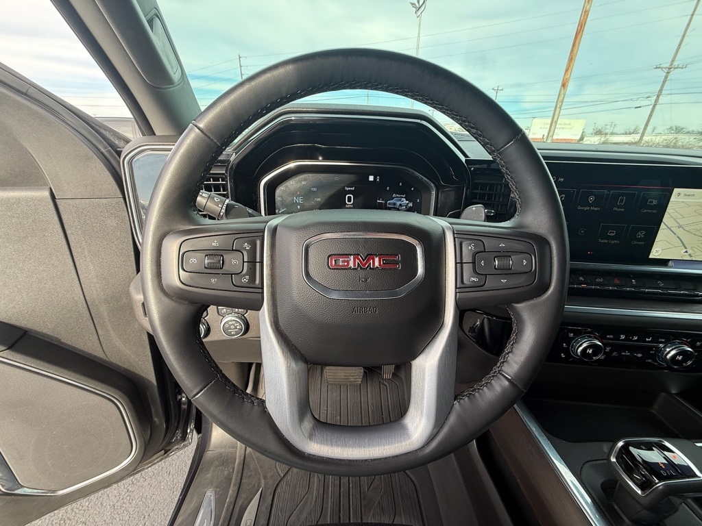 GMC Sierra 1500 SLT Crew Cab 4WD 2023