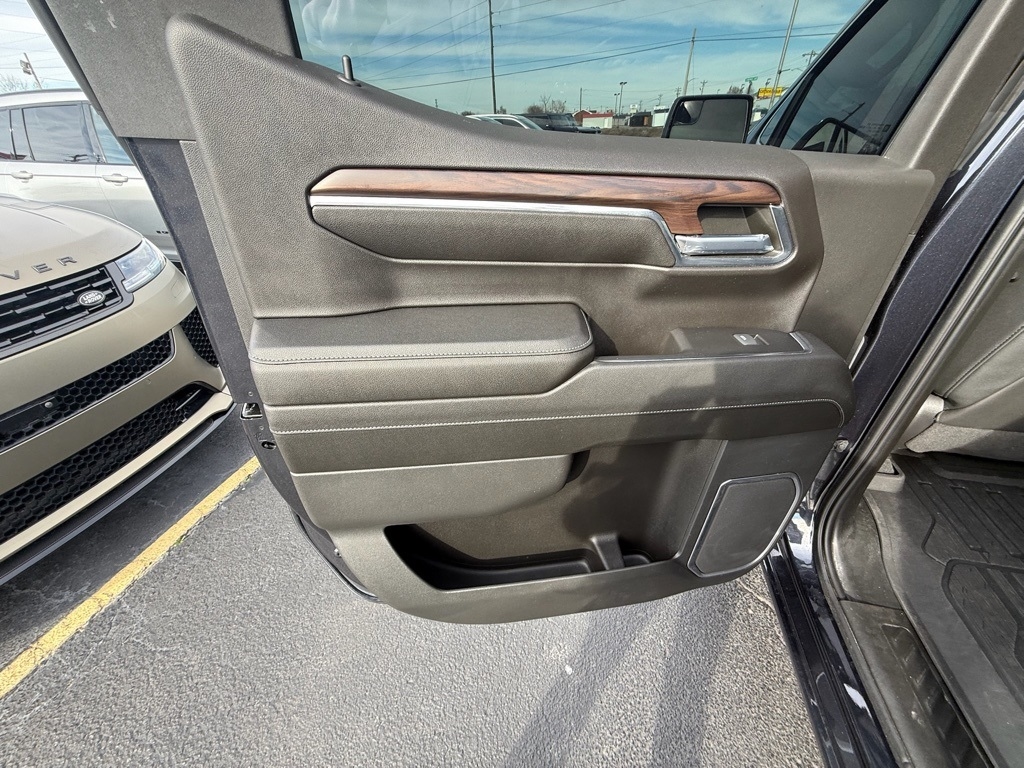 GMC Sierra 1500 SLT Crew Cab 4WD 2023