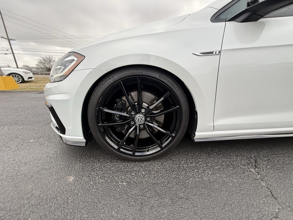 Volkswagen Golf R DCS and Navigation 7A 2019