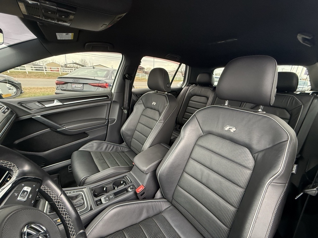 Volkswagen Golf R DCS and Navigation 7A 2019