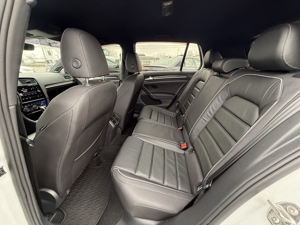 Volkswagen Golf R DCS and Navigation 7A 2019