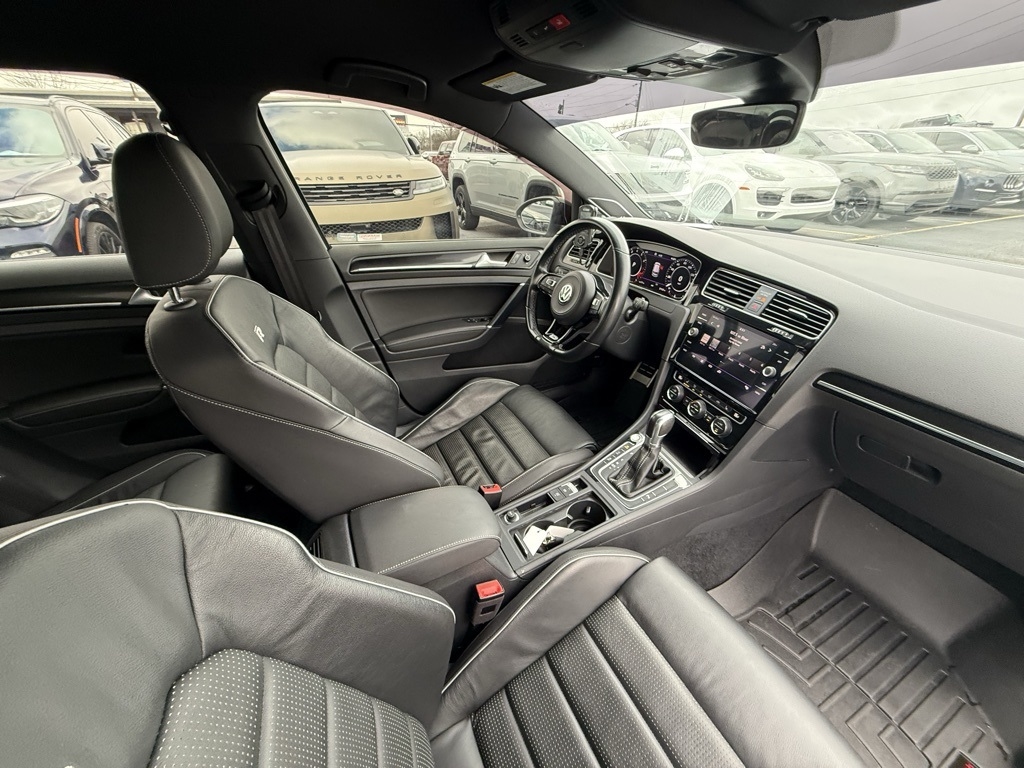 Volkswagen Golf R DCS and Navigation 7A 2019