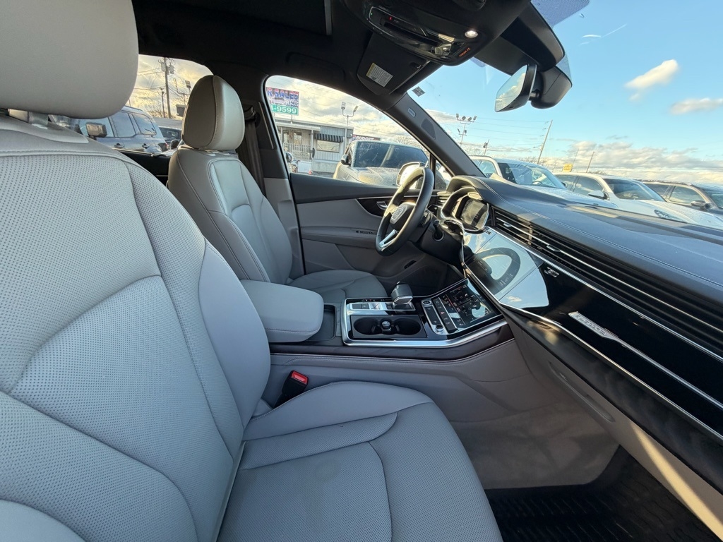 Audi Q7 Premium Plus 55 TFSI quattro 2023