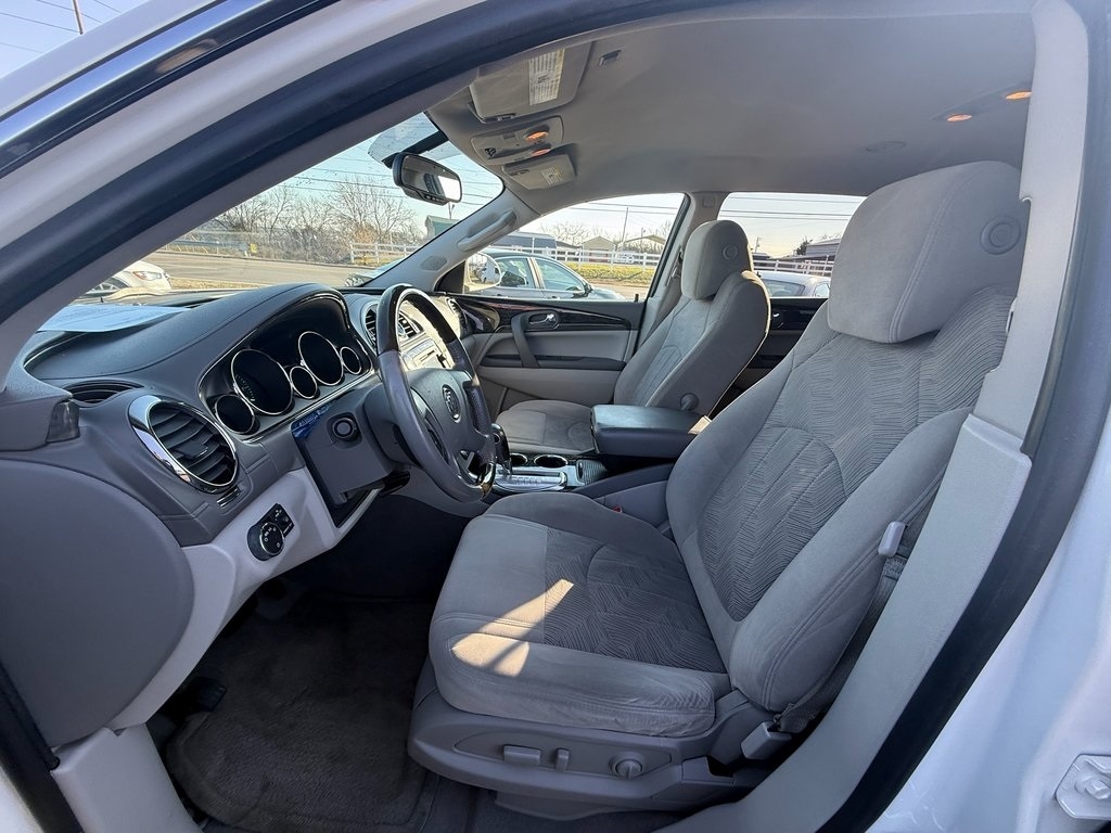 Buick Enclave Convenience FWD 2013