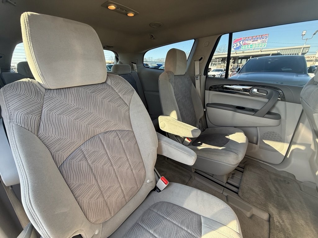 Buick Enclave Convenience FWD 2013