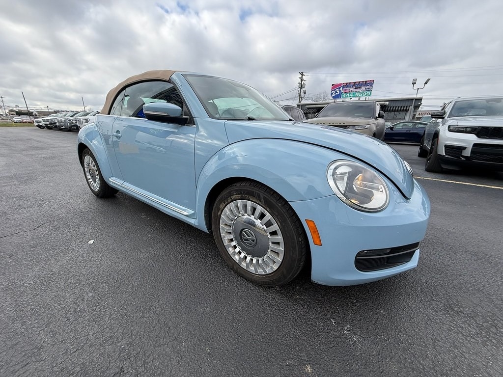 2013 Volkswagen Beetle 2.5L Convertible