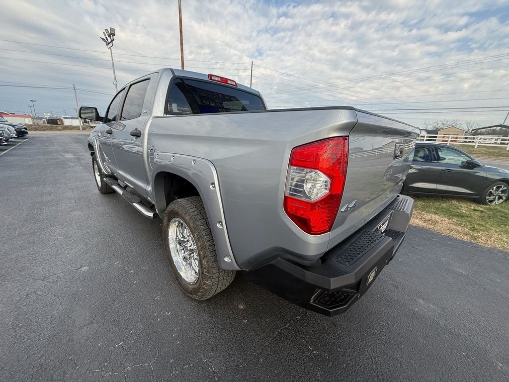 Toyota Tundra SR5 5.7L V8 FFV CrewMax 4WD 2016