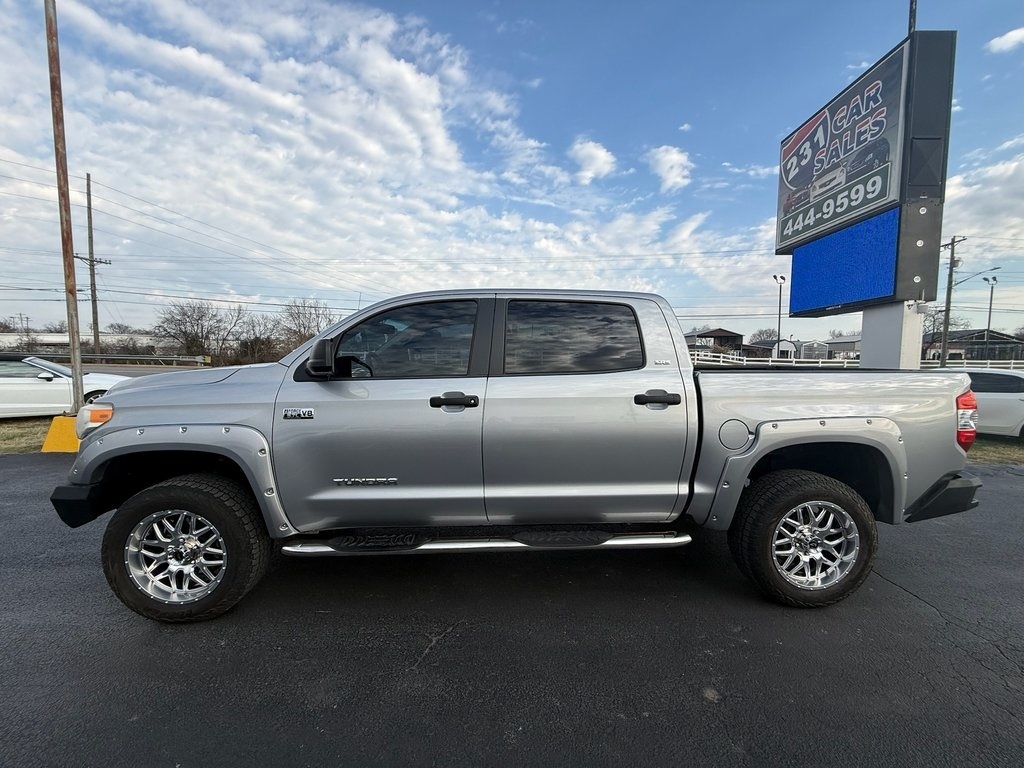 Toyota Tundra SR5 5.7L V8 FFV CrewMax 4WD 2016