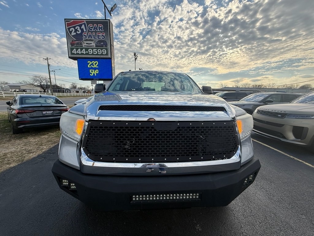 Toyota Tundra SR5 5.7L V8 FFV CrewMax 4WD 2016