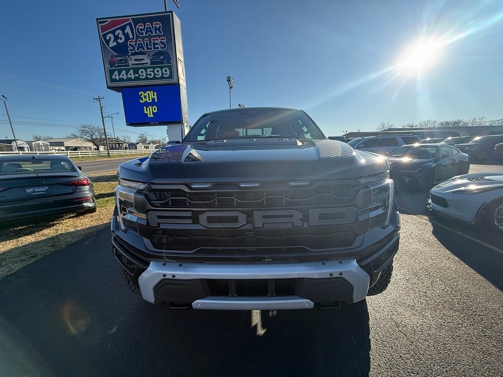 Ford F-150 Raptor SuperCrew 4WD 2025