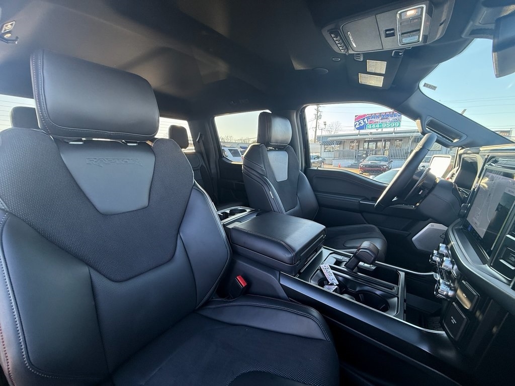 Ford F-150 Raptor SuperCrew 4WD 2025