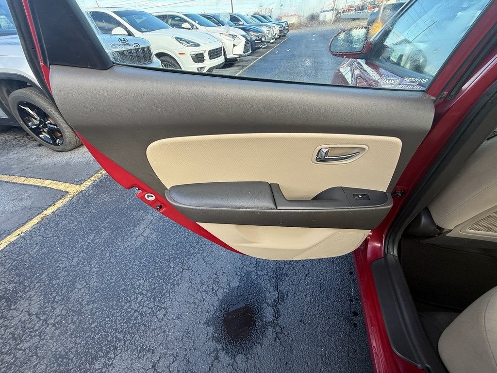 Hyundai Elantra GLS 2010