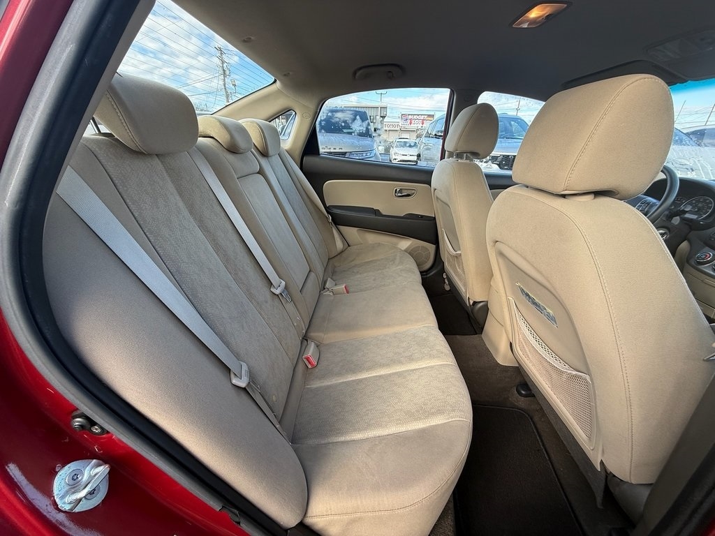 Hyundai Elantra GLS 2010