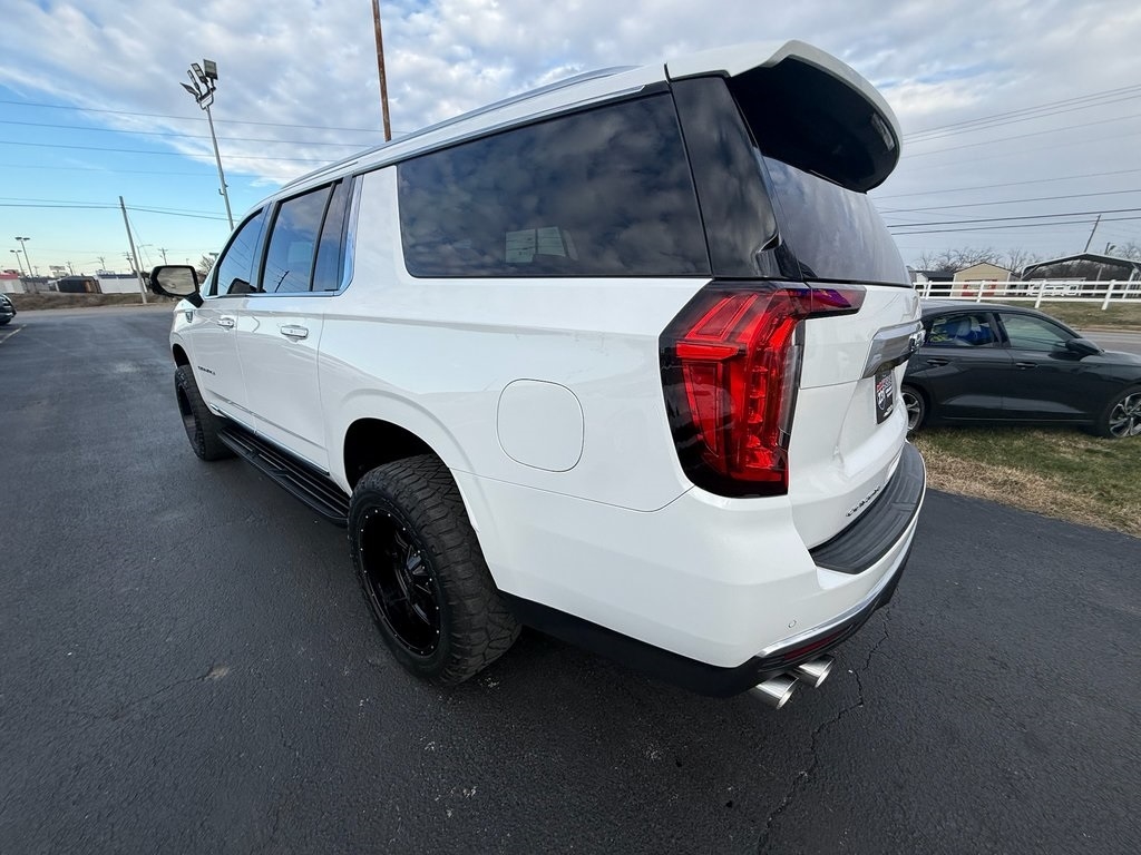 GMC Yukon XL Denali 4WD 2022