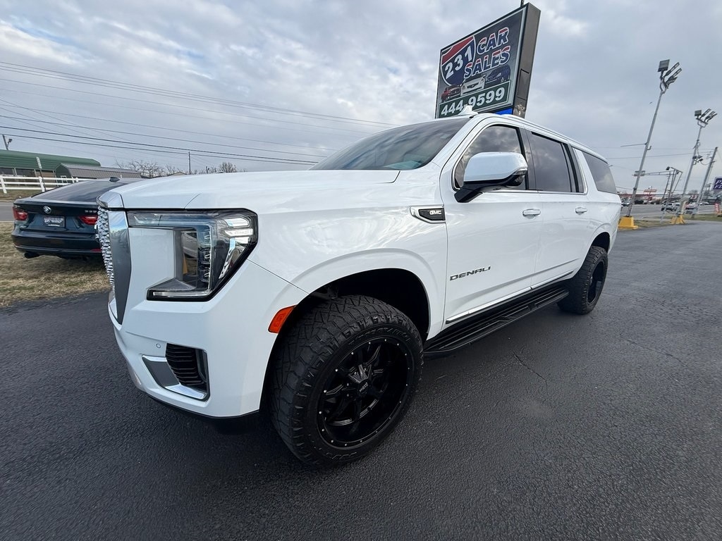 GMC Yukon XL Denali 4WD 2022